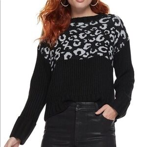NWT NINE WEST BLACK & WHITE ANIMAL PRINT SWEATER SZ L